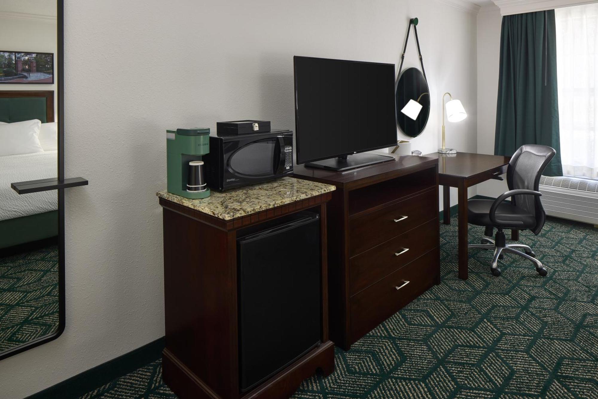 Ohio University Inn And Conference Center Athens Exteriör bild